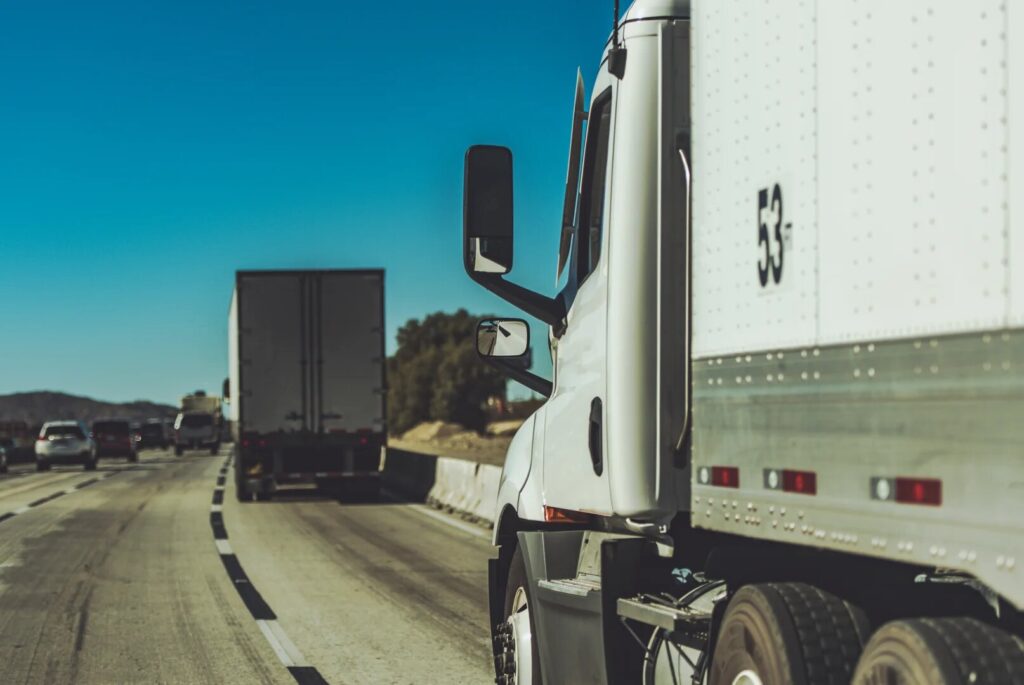 Ultimate Checklist for Hiring a Tractor Trailer Accident Lawyer Houston 3 tractor trailer accident on Houston highway