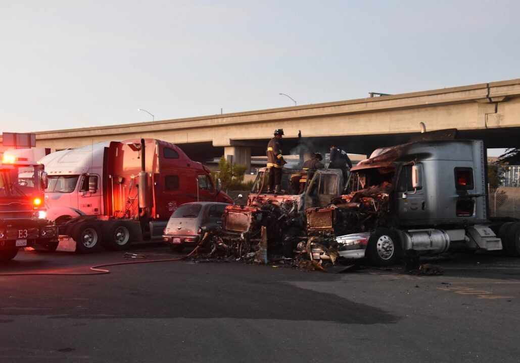 houston-truck-accident-injury-lawyer-guide-image houston truck accident injury lawyer